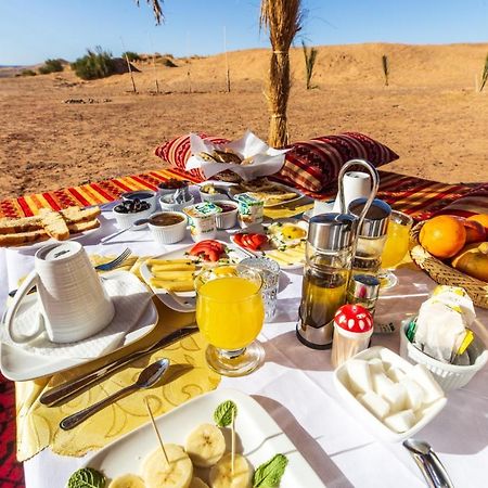 Desert Glamping Merzouga Eksteriør bilde